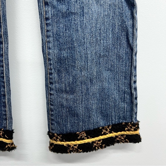 Fun jeans from Too She She. Notice the cute  hem. Size 6 - Picture 2 of 11